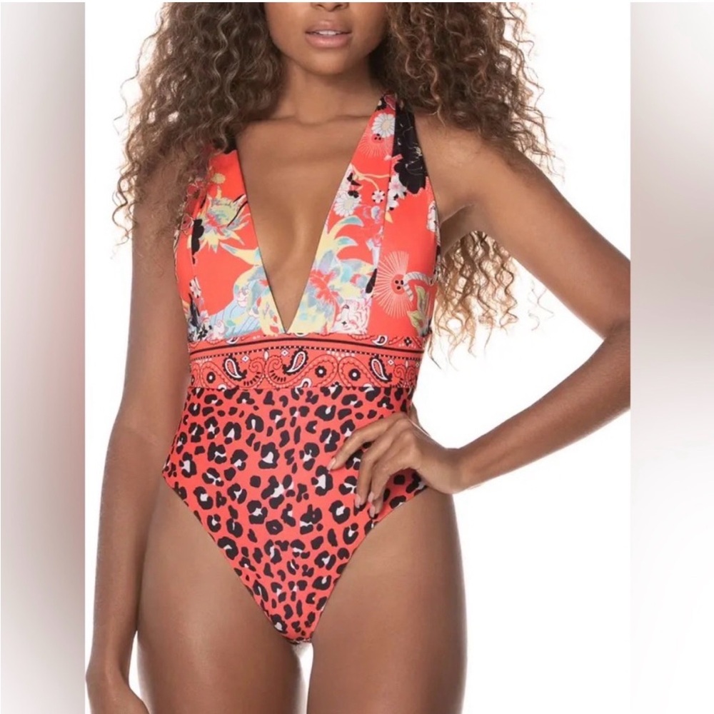 Maaji Reversible Shine Like a Rainbow Plunge One Piece Animal Bandanna print M